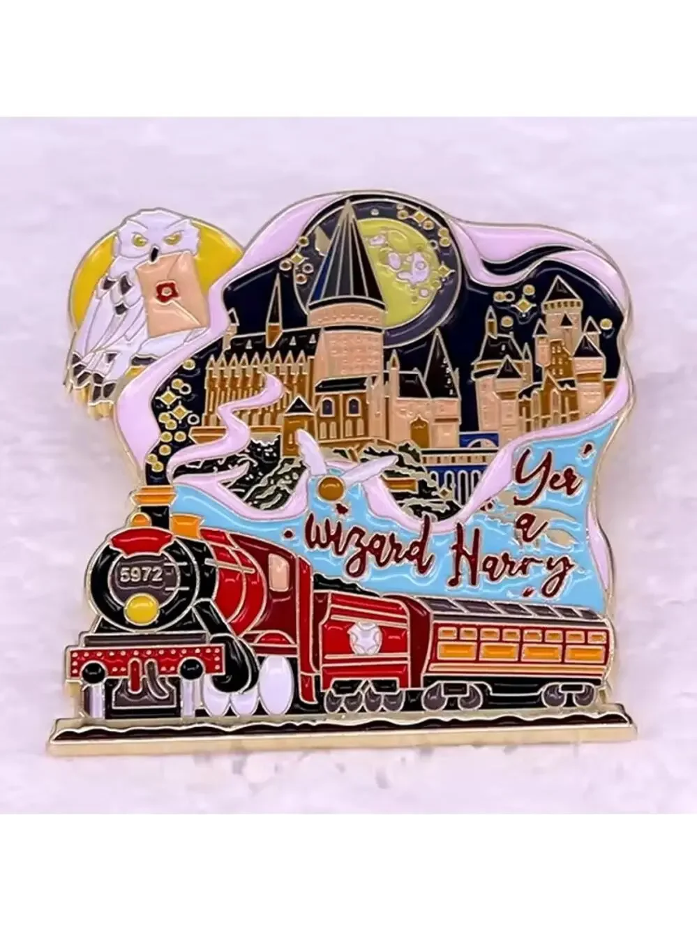 Harry Potter Hogwarts BIG Enamel Pin 238-1